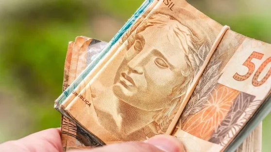 Leia mais sobre o artigo Veja: Prefeituras dão abertura ao processo para o auxílio de R$1.500